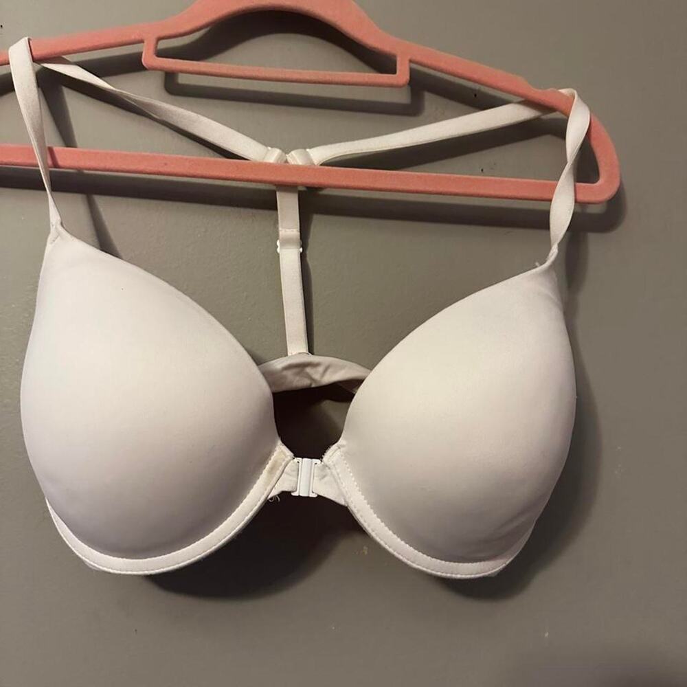 Victorias secret white bra size